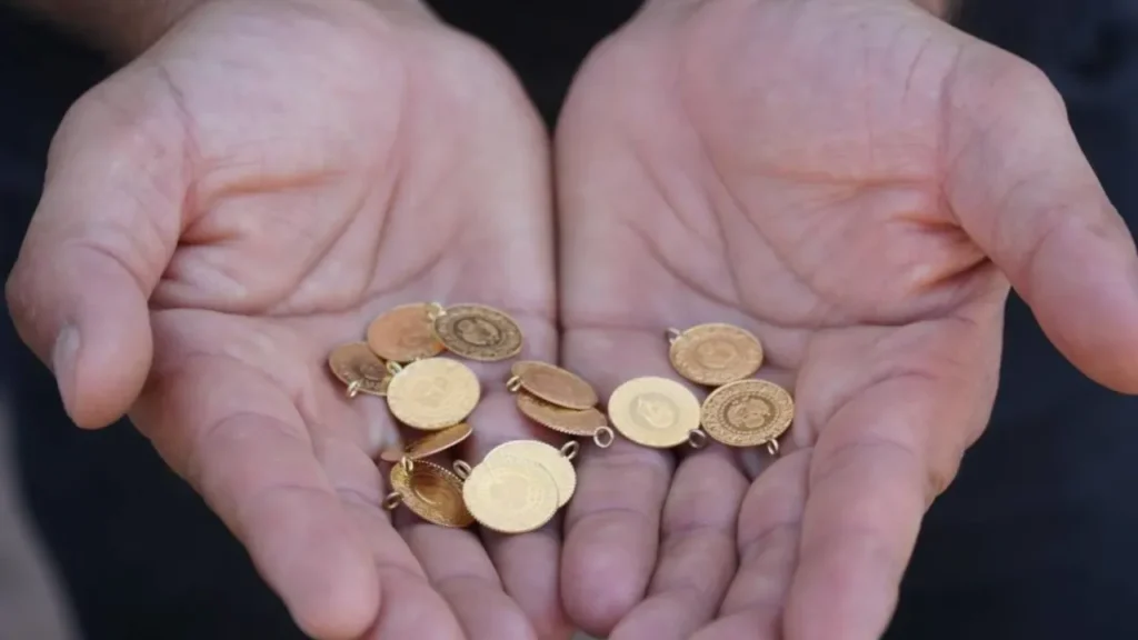 altin fiyatlarinda dusus devam ediyor