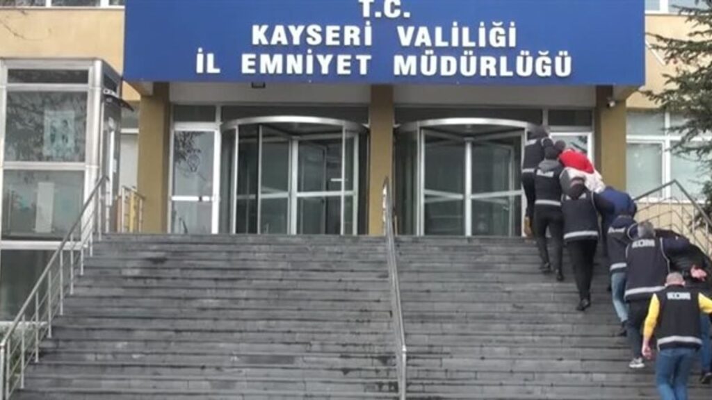 sahte rapor ve receteyle kanser ilaci temini iddiasinda 12 gozalti