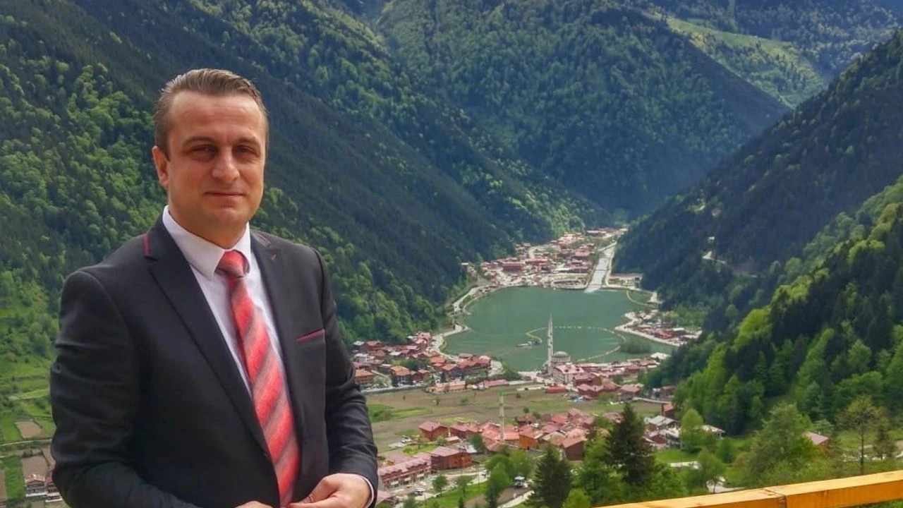 Uzungöl Turizm Derneği’nde Başkanlık Bayrağı Akyüz’e Devredildi