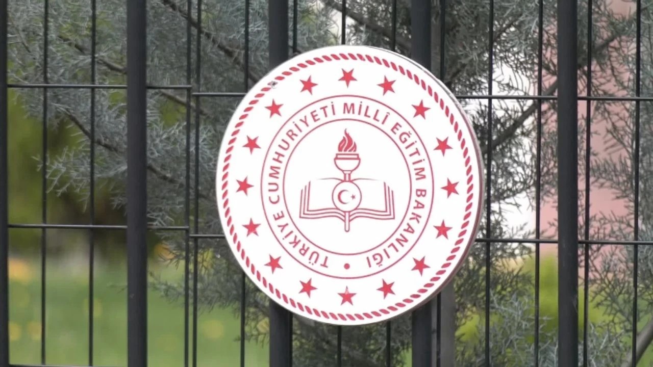 Aydın İl Milli Eğitim Müdürlüklerinde Kapsamlı Rotasyon: 17 İlçede Görev Değişikliği