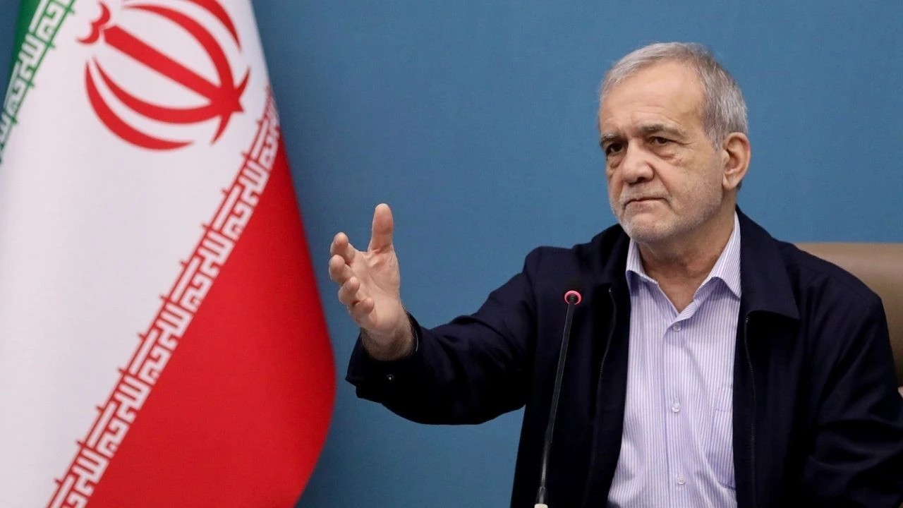 İran Cumhurbaşkanı’ndan Bölgesel Güvenlik Açıklaması: Saldırılara Karşılık Verilir