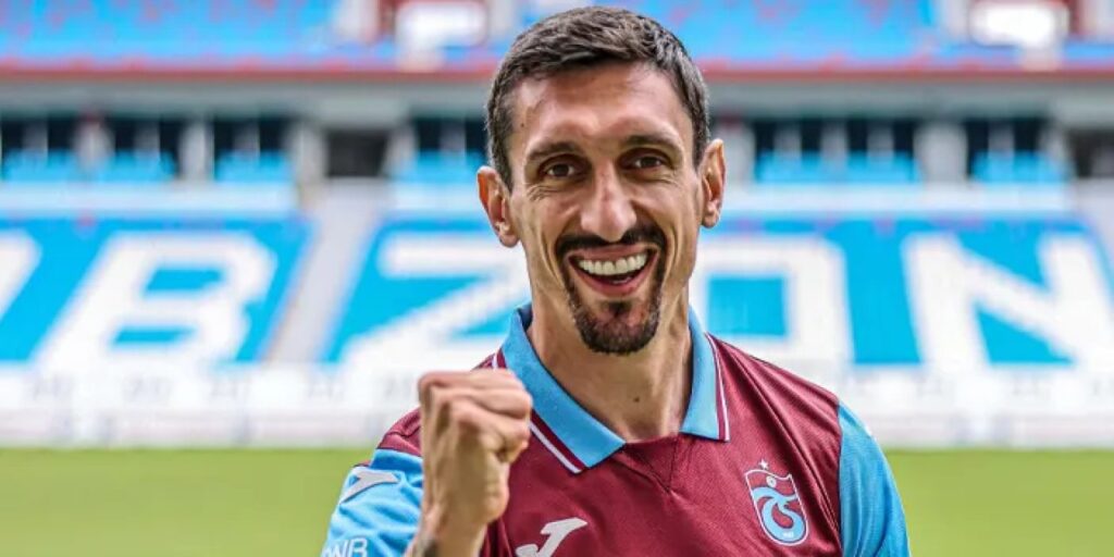Trabzonspor'da Avcı'dan Savic'e özel görev! Konuşma yaptı