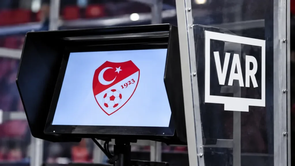 Dev maçın VAR hakemi açıklandı! İspanyol isim görevde