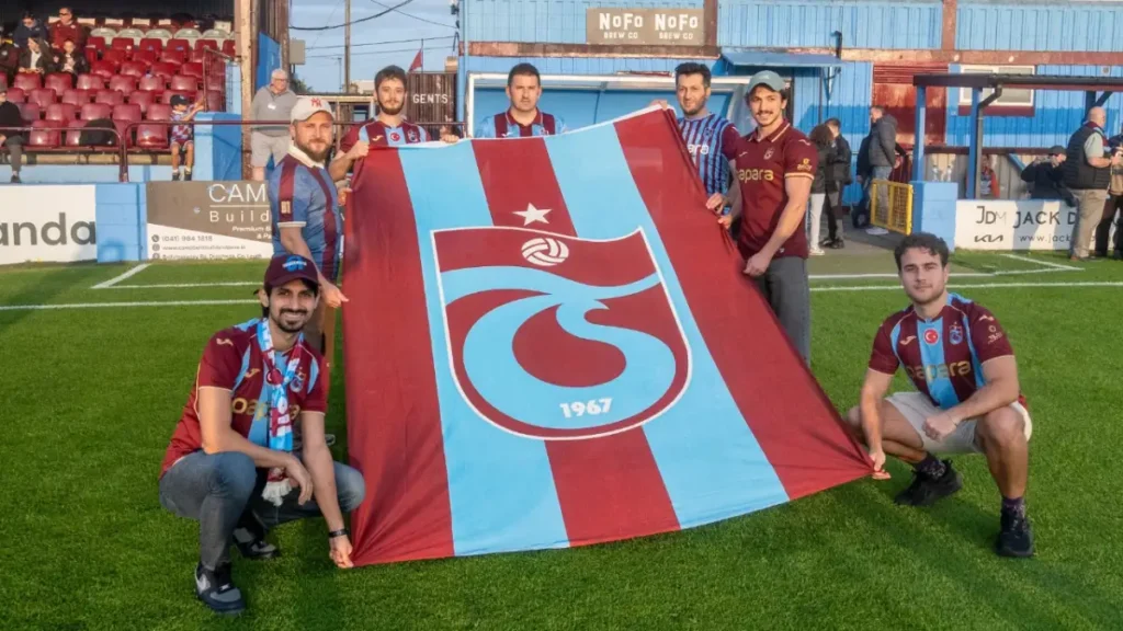 Drogheda United’dan Trabzonspor taraftarlarına övgü: “Harika bir görüntü” Drogheda United’dan Trabzonspor taraftarlarına övgü: “Harika bir görüntü”
