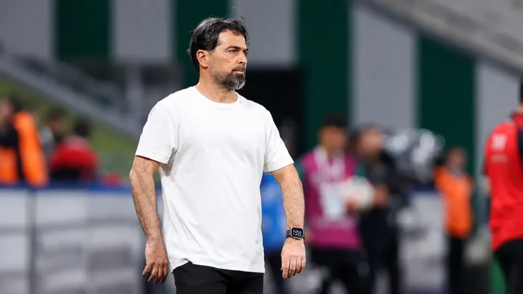 İlhan Palut Trabzonspor galibiyetini değerlendirdi: “Karakterli mücadele oldu” İlhan Palut Trabzonspor galibiyetini değerlendirdi: “Karakterli mücadele oldu”