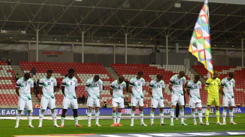 İrlandalı futbolcular katil İsrail’i protesto etti