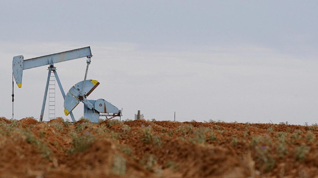 Brent petrolün varili 97,82 dolardan işlem görüyor