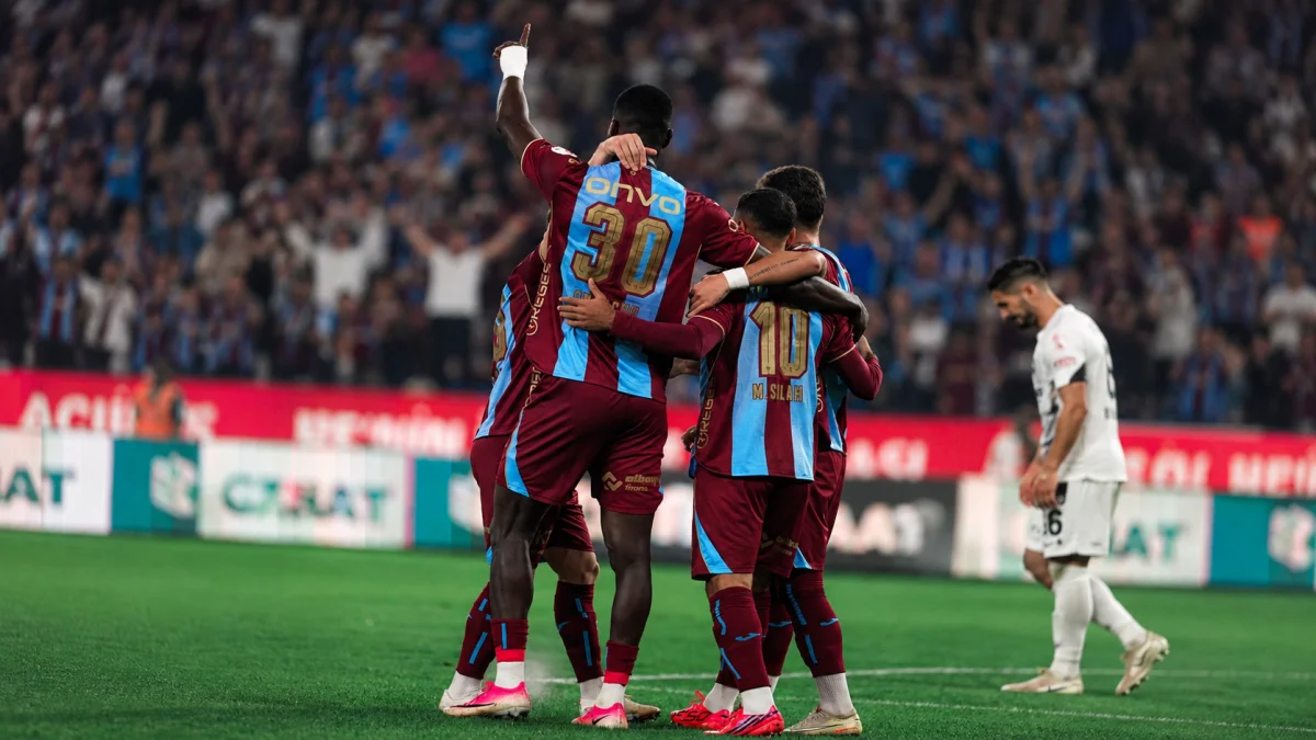 Süper Lig’de zirve Trabzonspor’un! Sezonun en yükseği