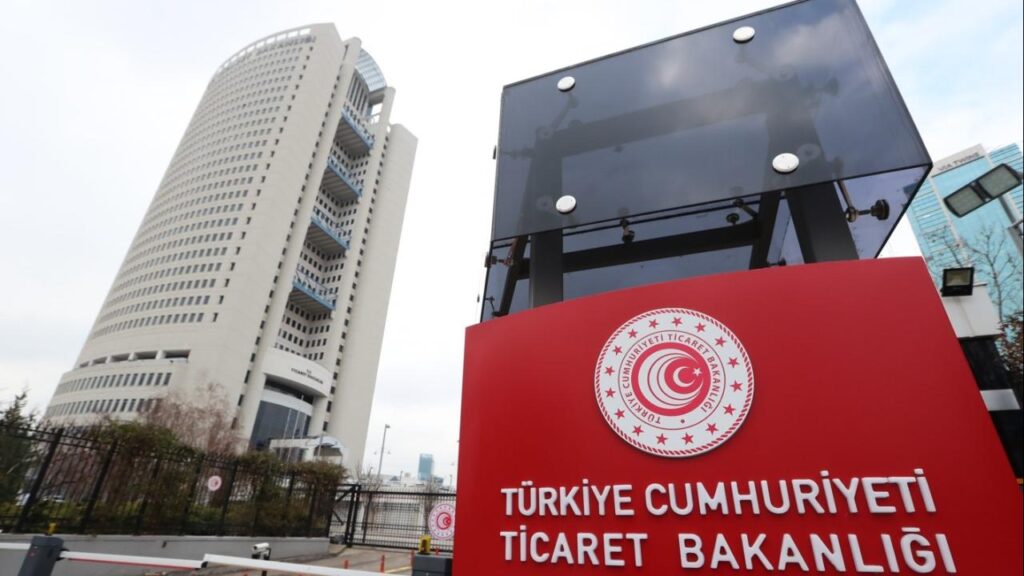 Gümrüklerde 8 ayda 19 bin 247 puro ele geçirildi