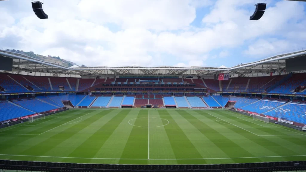 Trabzonspor evinde Gençlerbirliği'ni ağırlıyor I CANLI ANLATIM