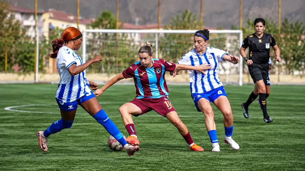 trabzonspor-hakkariden-1-puanla-dondu-1
