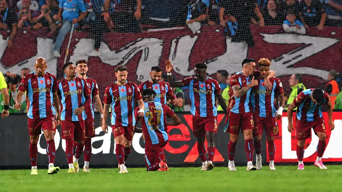 trabzonsporda-milli-heyecan-7-futbolcu-yarin-sahne-alacak-106ab525b987e6f-1 Trabzonspor’da milli heyecan! 7 futbolcu yarın sahne alacak