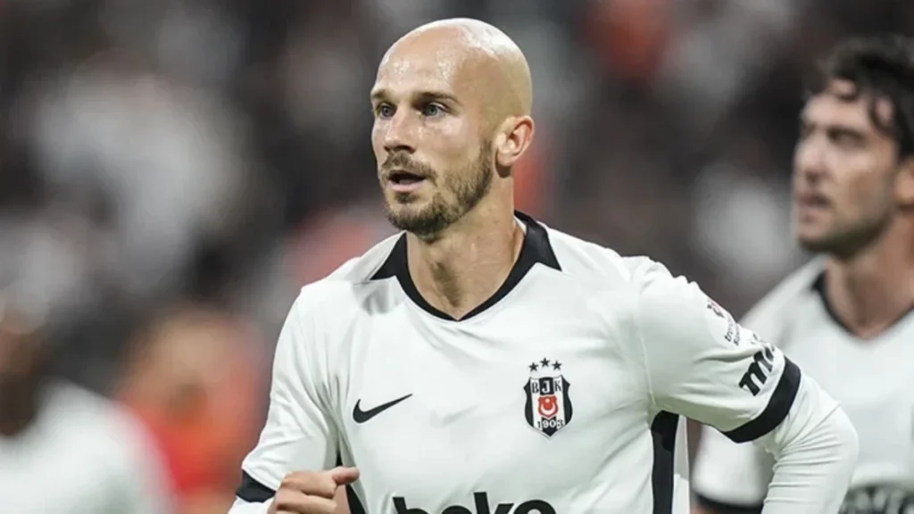 Beşiktaş'ta Trabzonspor maçı öncesi sıcak gelişme! Cerny'den flaş karar