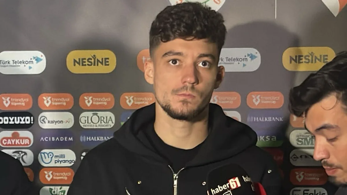 ernest-muci-den-trabzonspor-formasiyla-tarihi-performans-rize-de-kariyer-rekoru-106adf9f0e70349 Ernest Muçi'den Trabzonspor formasıyla tarihi performans! Rize'de kariyer rekoru