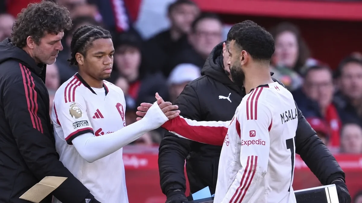 liverpool-un-genc-yildizindan-salah-itirafi-en-cok-o-yardimci-oldu-1