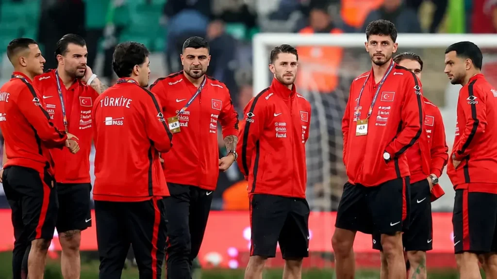 Montella kararını verdi! Trabzonspor’dan 3 isim kadroda yok Montella kararını verdi! Trabzonspor’dan 3 isim kadroda yok