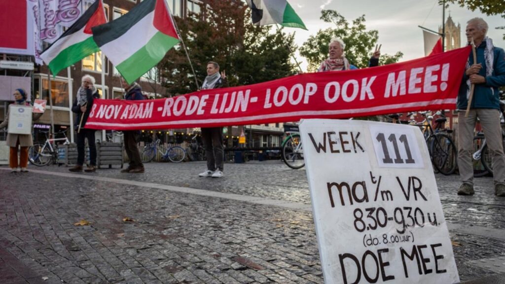 Hollanda’da Filistin’e destek için 111 haftadır sessiz protesto düzenleniyor