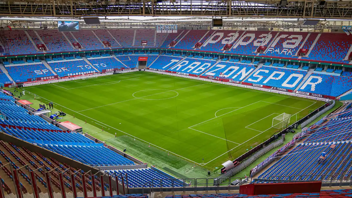 Trabzonspor-Beşiktaş maçı için otobüs sefer saatleri açıklandı! İşte güzergâhlar
