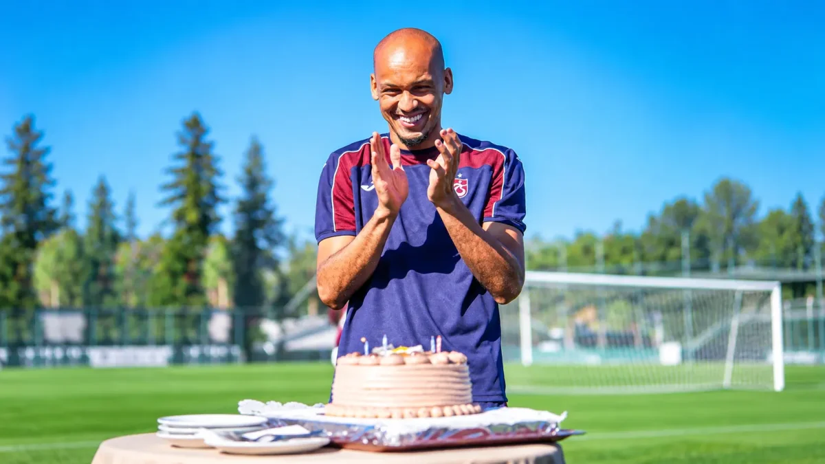 trabzonspor-da-avrupa-sonrasi-lig-mesaisi-rizespor-maci-hazirliklari-basladi-1