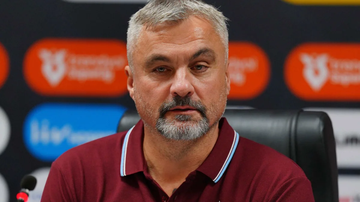trabzonspor-da-thomas-reis-ten-rizespor-uyarisi-bu-durum-onlari-tehlikeli-yapiyor-1