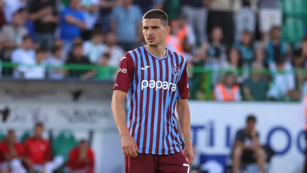 Trabzonspor’dan rekor bedelle ayrılmıştı! Yeni takımında formaya hasret