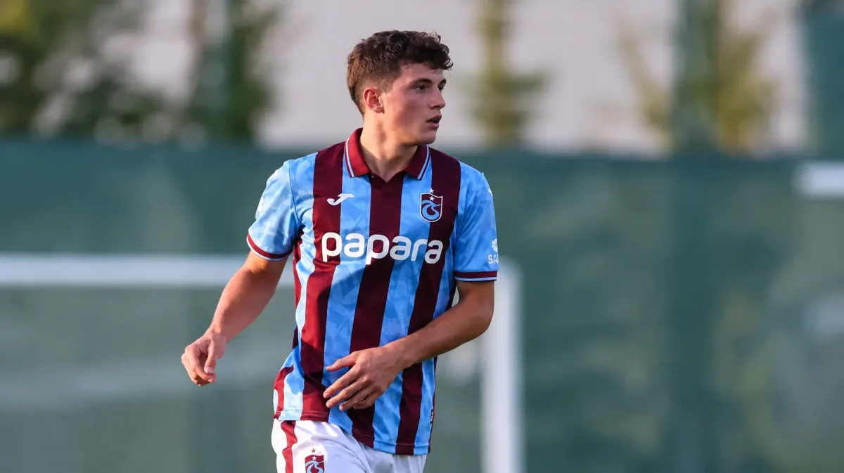 trabzonspor-un-altyapisindan-yetisti-yeni-takiminda-kabusu-yasadi-106ade014483a0c-1 Trabzonspor'un altyapısından yetişti! Yeni takımında kabusu yaşadı
