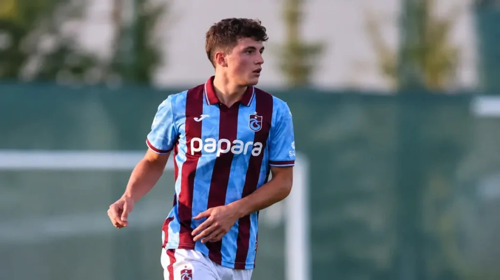 Trabzonspor’un altyapısından yetişti! Yeni takımında kabusu yaşadı Trabzonspor'un altyapısından yetişti! Yeni takımında kabusu yaşadı