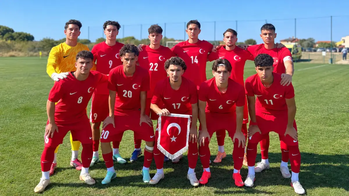 trabzonspor-un-gencleri-finalde-avusturya-karsisinda-sampiyonluk-mucadelesi-106ac4a94b2f3d2-1 Trabzonspor’un gençleri finalde! Avusturya karşısında şampiyonluk mücadelesi