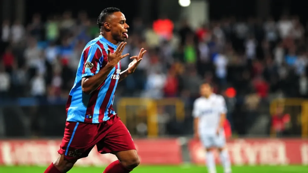 Ukrayna’daki eski hocasından yıllar sonra itiraf! “Trabzonspor’u Türkiye şampiyonu yaptı” Ukrayna’daki eski hocasından yıllar sonra itiraf! “Trabzonspor’u Türkiye şampiyonu yaptı”